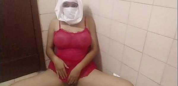  Real Muslim Arabian Mom Squirting In Hijabi Masturbates Creamy Pussy And Showing Big Tits Haram